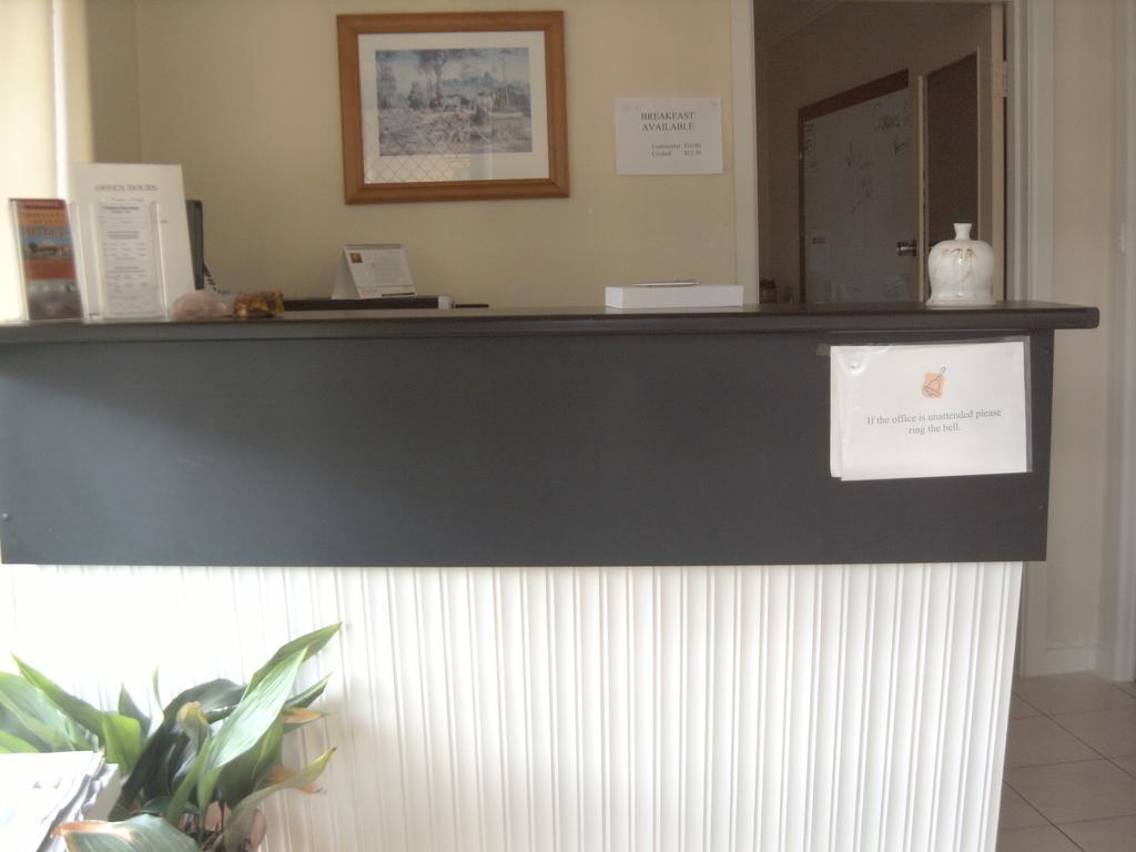 בארינסדייל Travellers Rest Motel מראה חיצוני תמונה