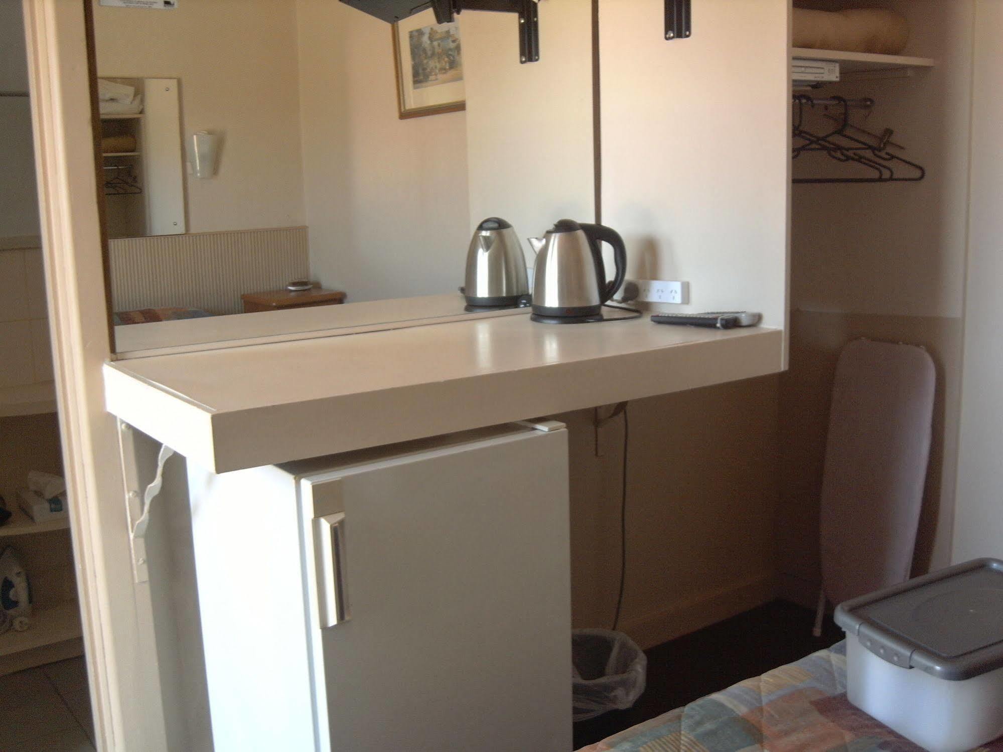 בארינסדייל Travellers Rest Motel מראה חיצוני תמונה